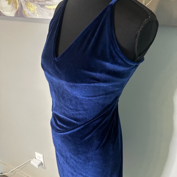 Women Blue Velvet Dress - Picture 2 of 5
